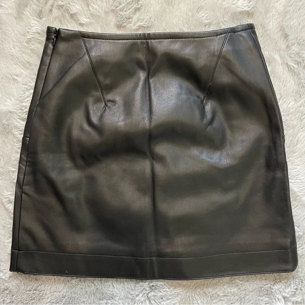 H&M Vegan Faux Leather Mini Skirt Size 2 Black - Picture 3 of 9